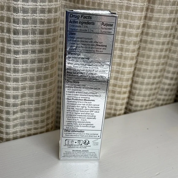Lancôme Rénergie Lift Makeup SPF 27 Dore 20 (w) 360 - Picture 11 of 11